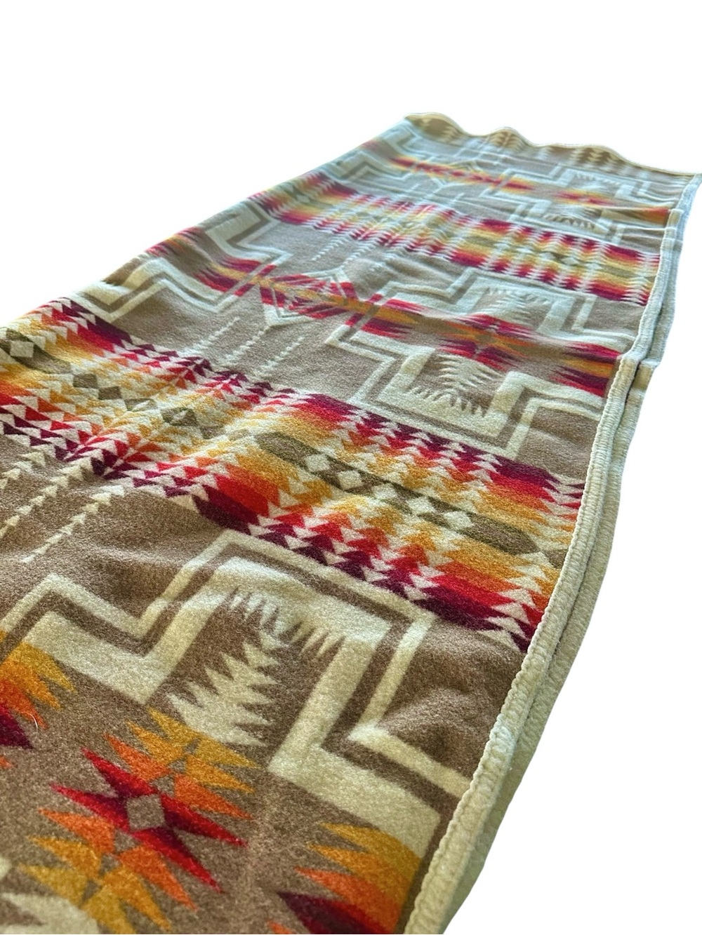 Pendleton Beaver State Wool Throw Blanket Cozy Southwestern Pattern 50” x 70” - Picture 5 of 16
